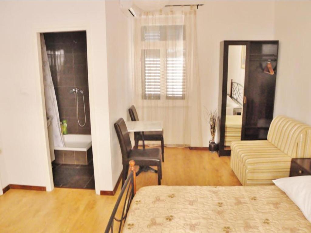 Hotel Pansion Šibenik Habitación foto